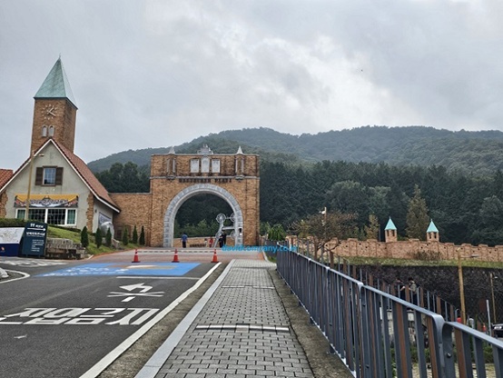 01.jpg